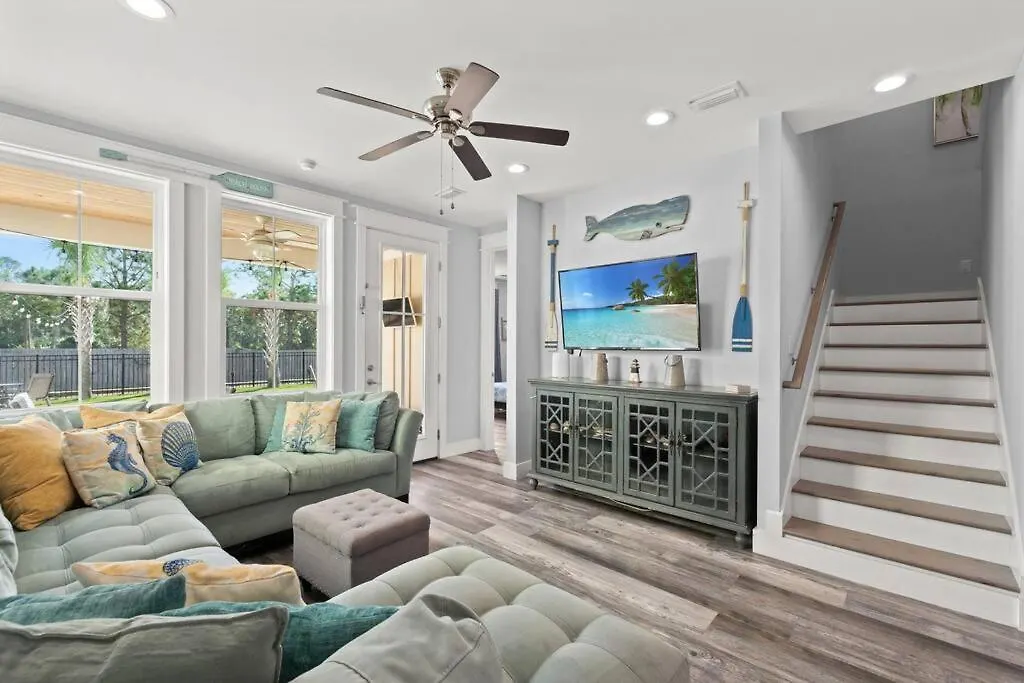 Holiday home Sandy Palms, Heated Pool & Seasonal Hot Tub, 3 Min Walk To The Beach, W Golf Cart & Beach Gear Villa Panama City Beach