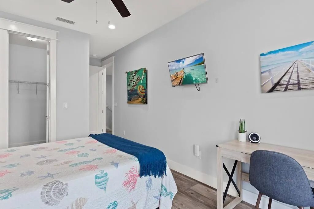 Sandy Palms, Heated Pool & Seasonal Hot Tub, 3 Min Walk To The Beach, W Golf Cart & Beach Gear Villa Panama City Beach 0*,  United States