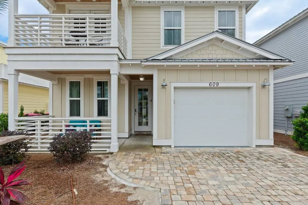 Sandy Palms, Heated Pool & Seasonal Hot Tub, 3 Min Walk To The Beach, W Golf Cart & Beach Gear Villa Panama City Beach Holiday home