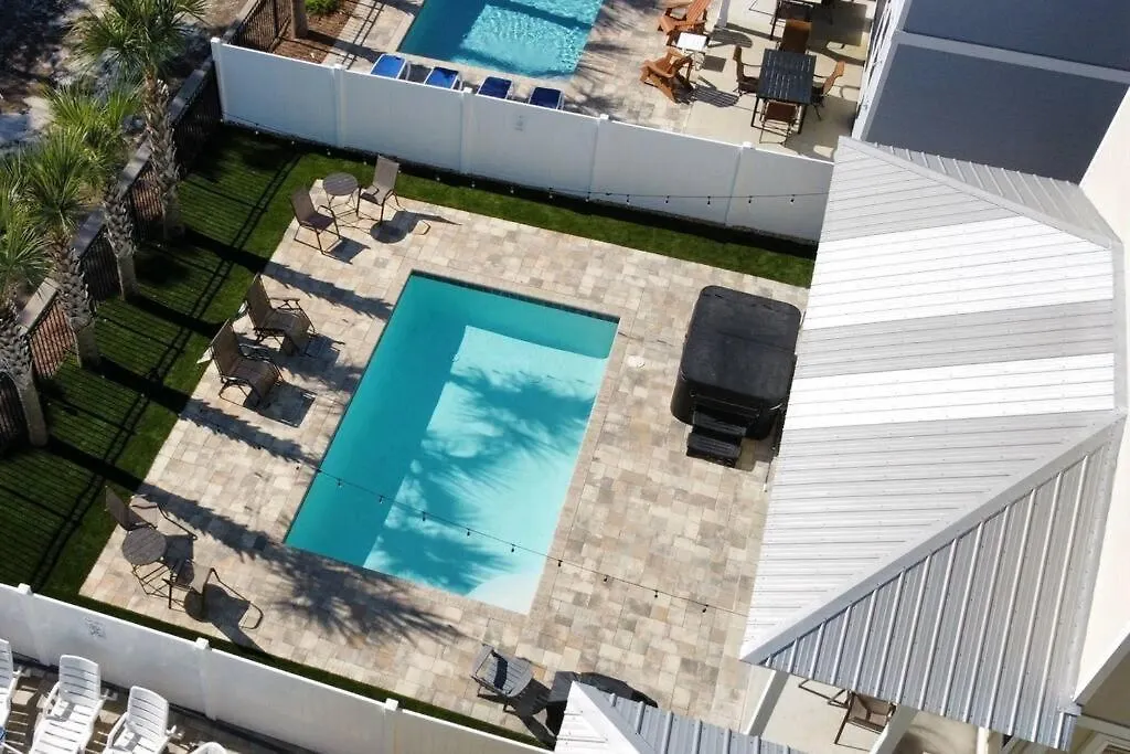 Holiday home Sandy Palms, Heated Pool & Seasonal Hot Tub, 3 Min Walk To The Beach, W Golf Cart & Beach Gear Villa Panama City Beach
